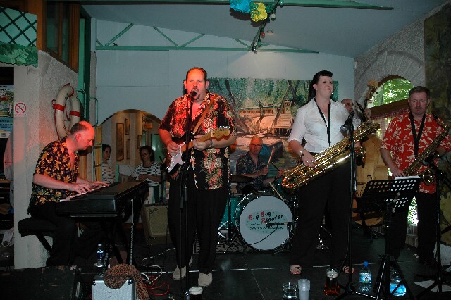 min 2006 06 11 guinguette mp 113